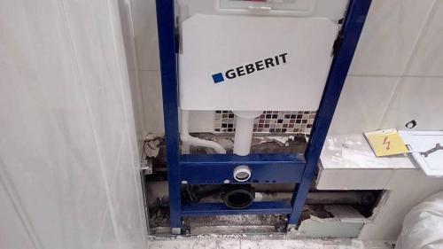 Instalare WC suspendat (Geberit) 03